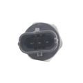 Sensor de presión de piezas del motor Genlyon Truck 0281006165